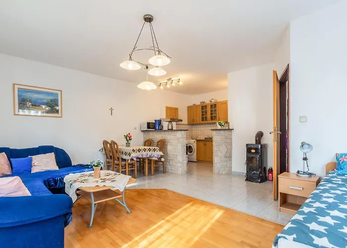 Apartament 2 Bedroom Lovely In